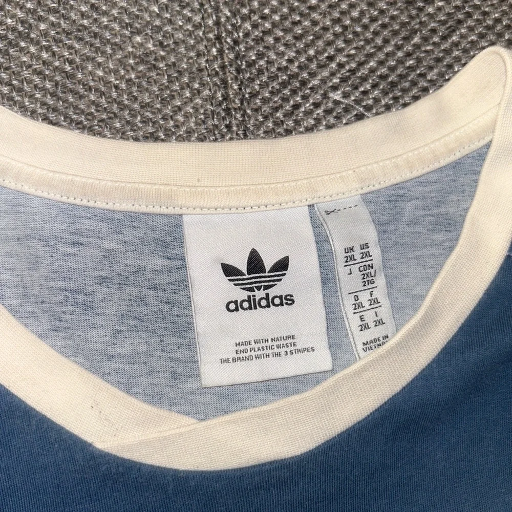 Rare adidas originals SS22 Stripe Logo Tie Dye Short Sleeve Blue T-Shirt 2XL - Picture 3 of 5